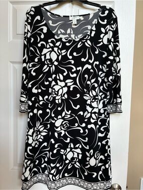 LOFT Black and White Floral Long Sleeve Dress